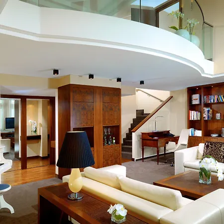 The Westin Grand Frankfurt 5*