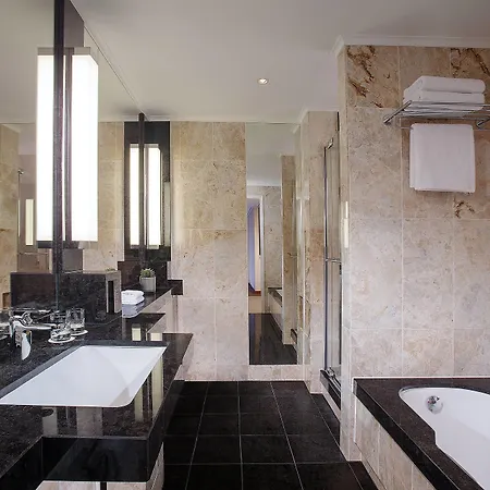 The Westin Grand Frankfurt 5*
