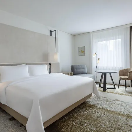 The Westin Grand Frankfurt Szálloda